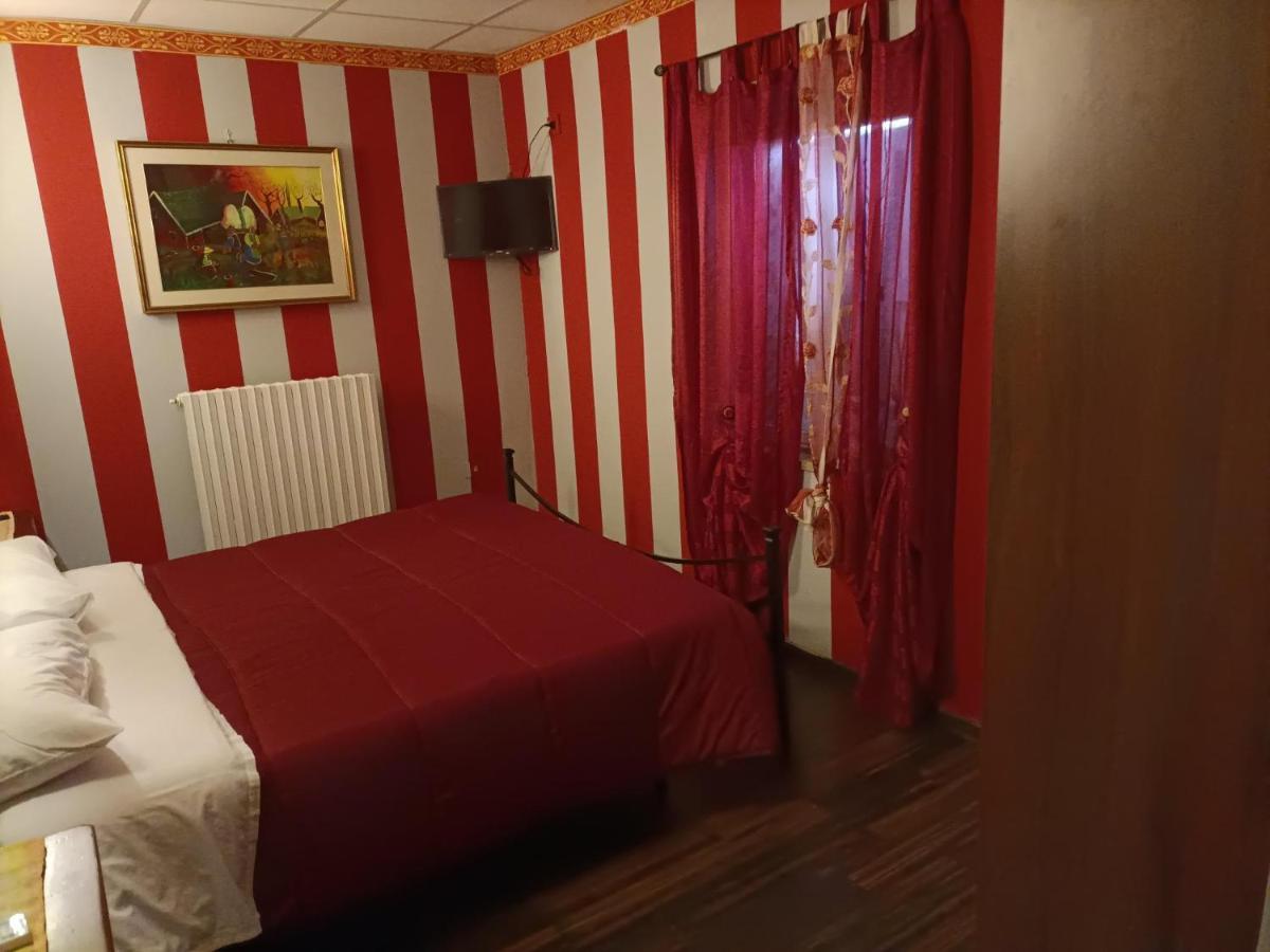 Locanda Del Principe Soriano nel Cimino Luaran gambar